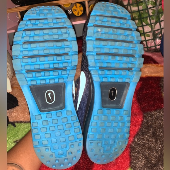 Nike Blue runners - Picture 3 of 4